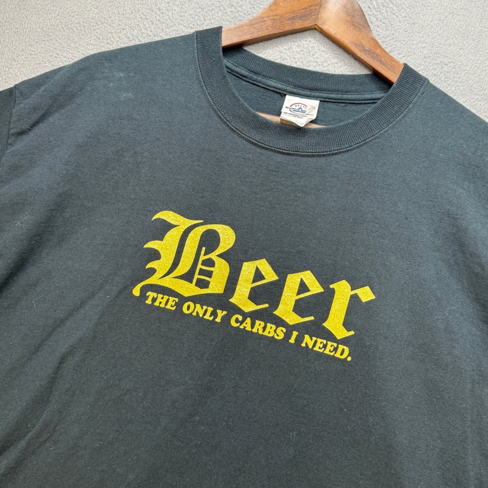Vintage Graphic Beer The Only Carbs I Need T-Shirt Men L Black USA Novelty Humor